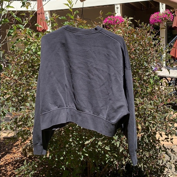 Black Nike Cropped Sweatshirt - Picture 3 of 3